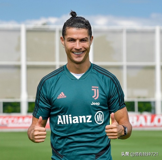 0上线(辣眼睛!c罗3.0版泡面头玩出新花样,身旁队友瞬间成陪衬)