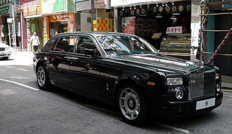 香港富豪為了面子，花1100萬(wàn)買(mǎi)靚號(hào)車(chē)牌，沒(méi)想到卻虧了幾百萬(wàn)