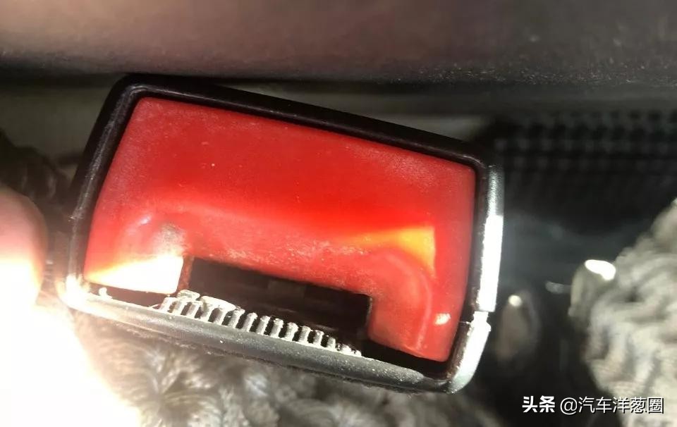 泡水车知道这些就够了，车贩子都这么看，小白买二手车都被骗不了