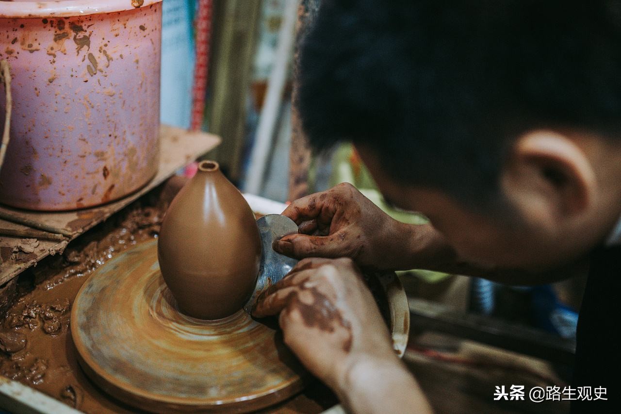 大庆靠谱石球石球使用教程(此地出土了世界上最早的鸟，距今已有上亿年，西王母或曾在此居住)