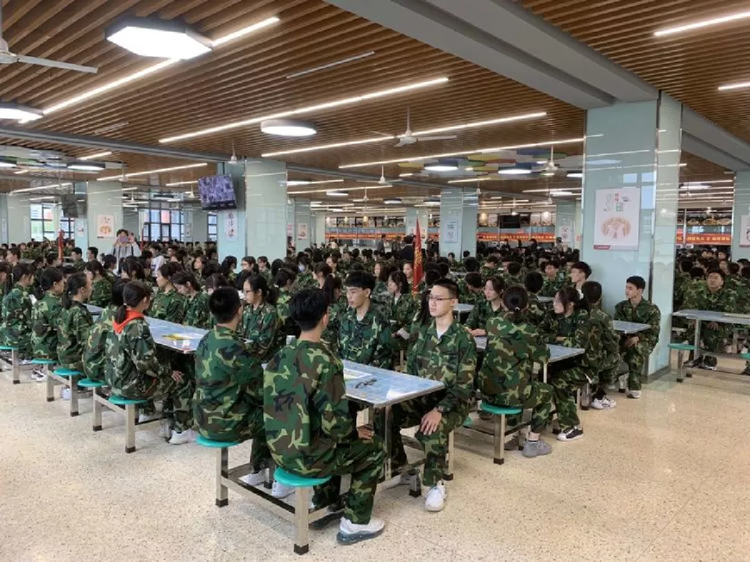 青春正步走 永续爱国情——太原市第二外国语学校2021级高一学生军训纪实