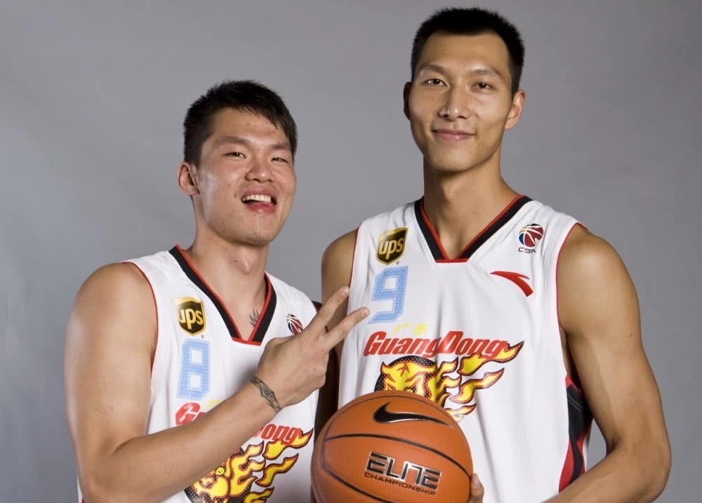 最近几年,中国男篮在姚明,王治郅,朱芳雨,王仕鹏等老将退役之后,已经