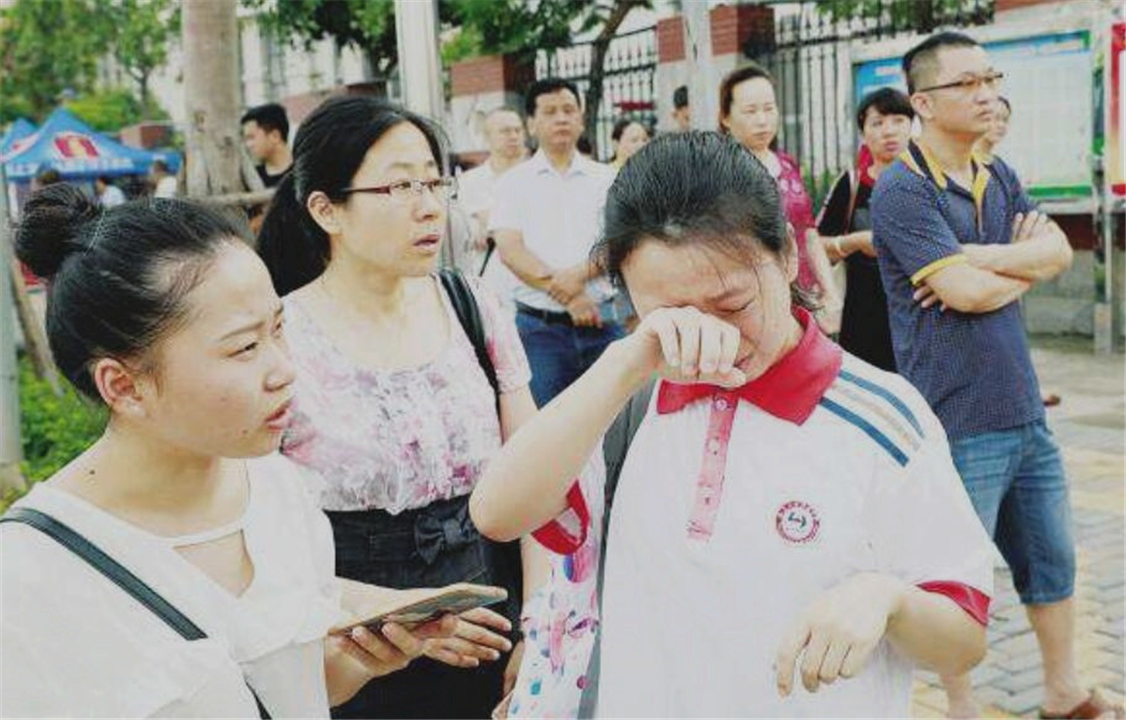 那些高考迟到被拒入场的孩子，后来都怎样了？家长：只能这样了