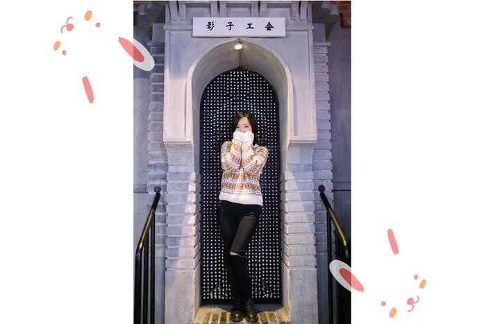 萌化少女心！驾高尔夫享受冬日暖阳