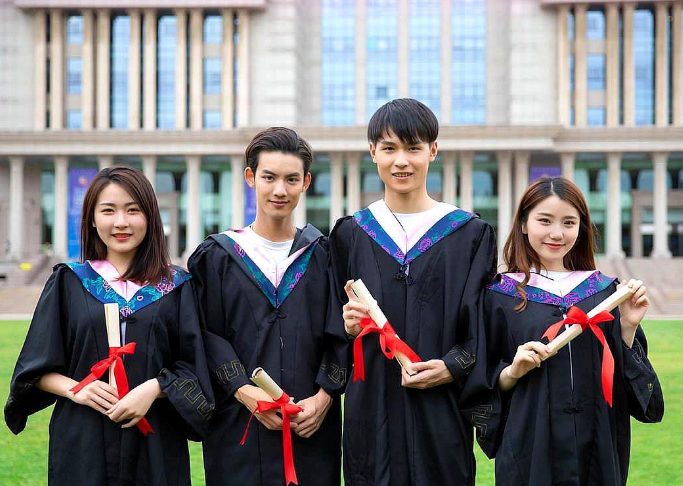 不同学历毕业生月薪差别多大？看完图就知道了，中考真的很重要