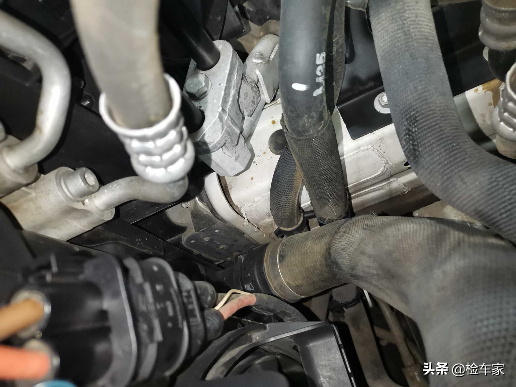 二手性能车最划算？这辆卖31万的宝马M3，一个瑕疵就便宜3万
