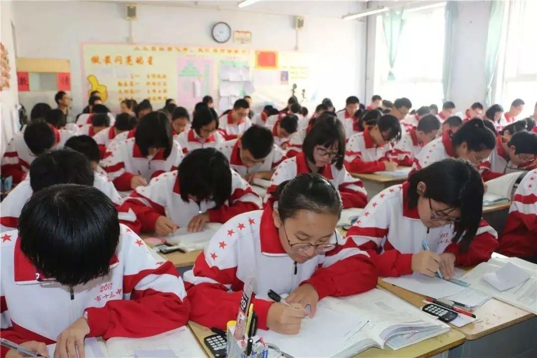 快来预估你的文化分能上什么院校？各梯队院校文化分数段统计出炉