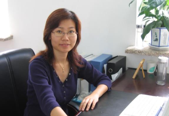 高校辅导员工资有多少？看到工资条后，才明白为啥导员这么吃香