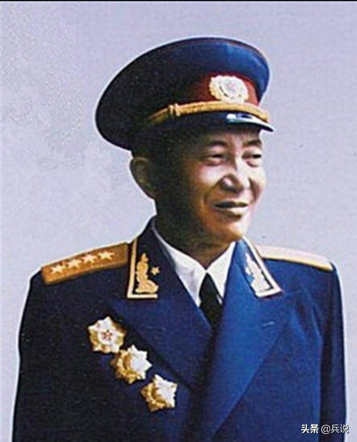 公安军首任司令员罗瑞卿大将是华北部队将领的杰出代表总之,华北军区