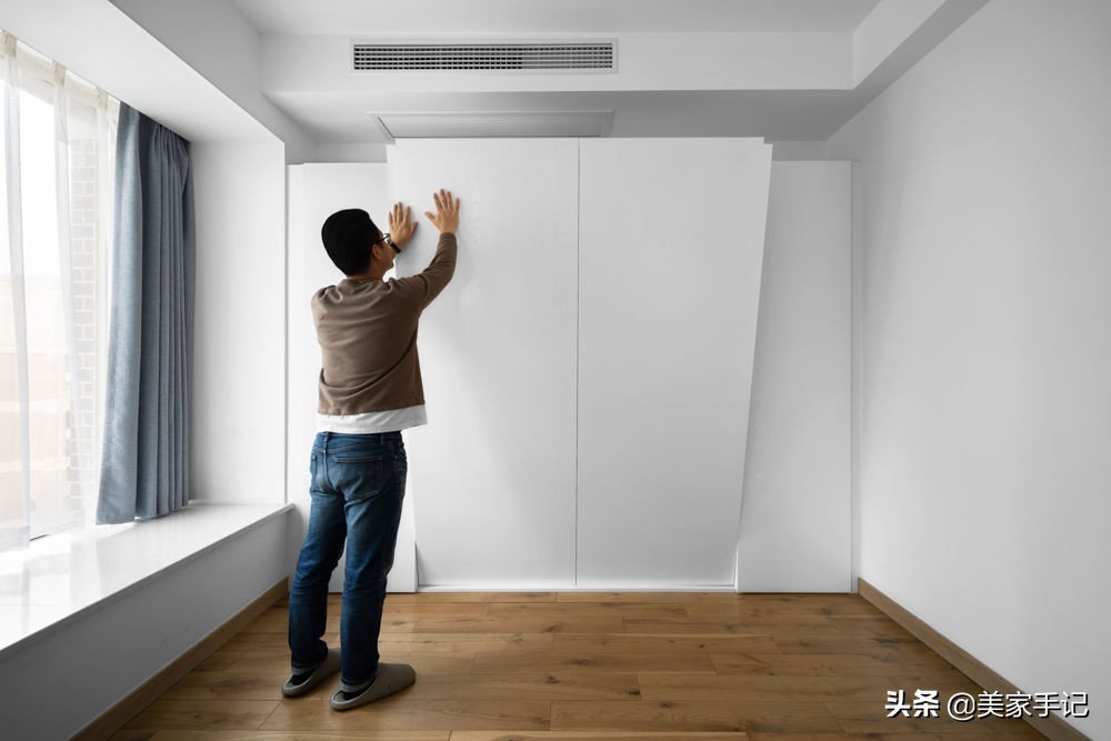再买房，我一定学他家坚持去电视墙化，书房卧室合二为一，太实用