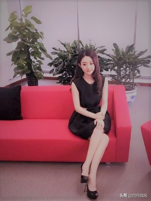 学会4种简单坐姿，让你变成气质美女