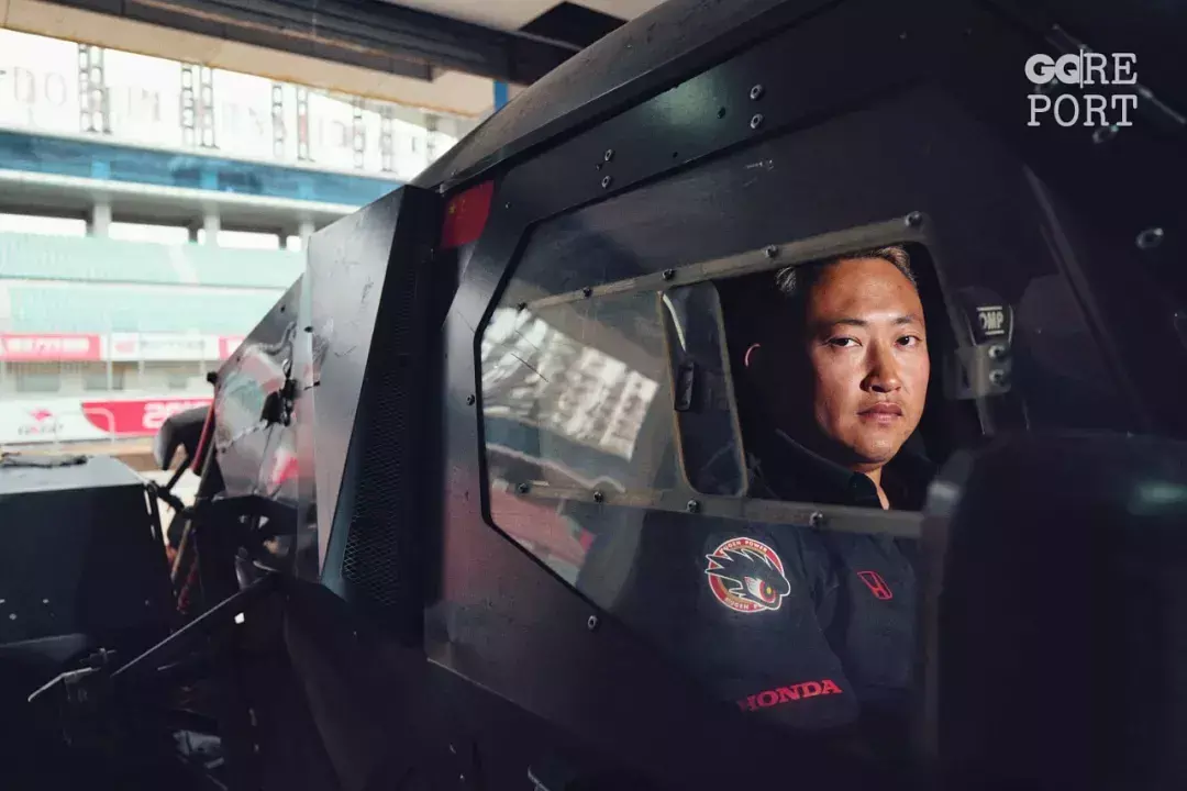 GQ报道 | 在鄂尔多斯当赛车手:车场10亿,车手10人