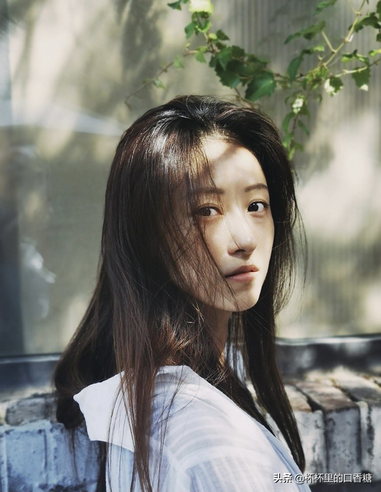 《一生一世》9演员私服照！梅行是1997年小鲜肉，宏晓誉170大长腿