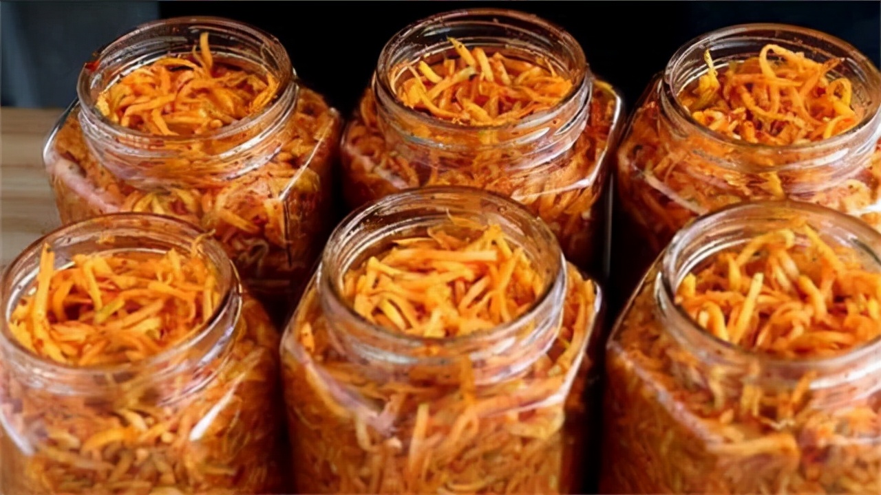 教你在家腌芥菜，脆爽下饭不呛鼻，腌2天就能吃，做法超简单