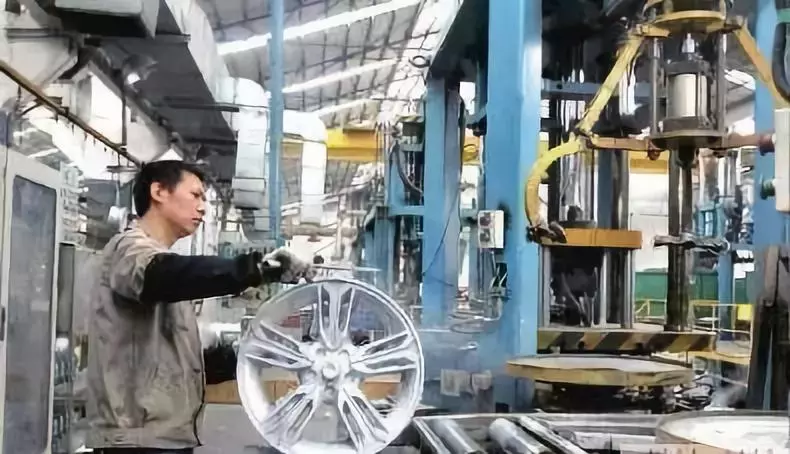 玩改装不一定非选国外货，国内十大轮毂也是世界著名品牌！