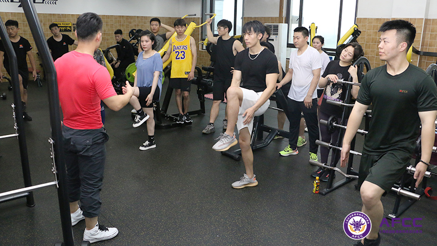 健身教练培训学校学费大概需要多少钱呢？