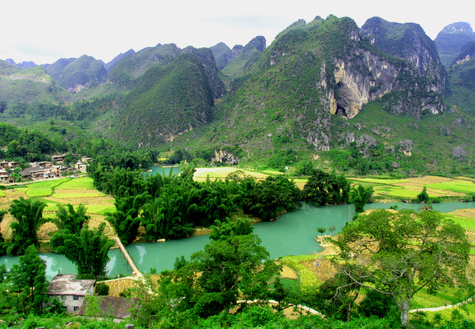 贵州温暖的旅游路线:沿着南盘江和都柳江,寻找北纬25度的春天