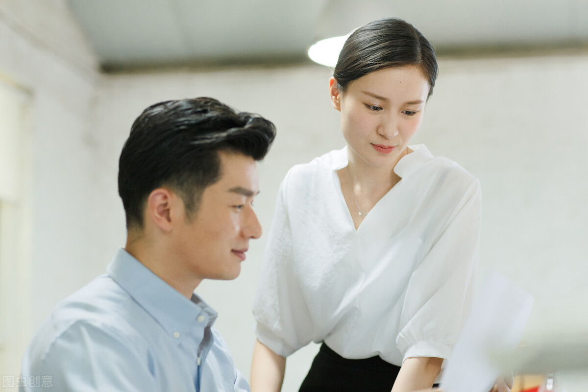 出轨前女人的朋友圈