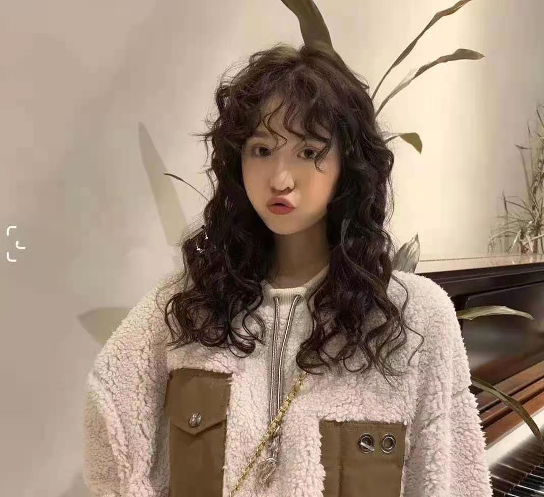 娃娃烫发型图片(2020流行一种烫发) - 赤虎壹号