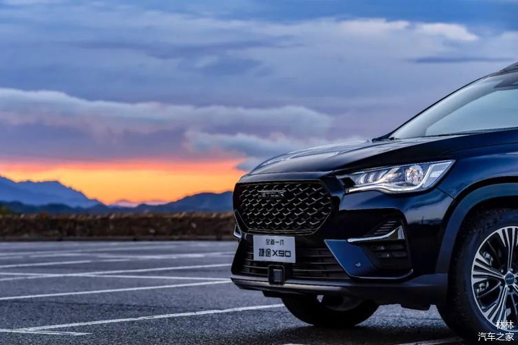 10万级别SUV，却给人惊喜的空间体验——奇瑞捷途X90