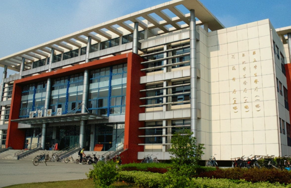 南京大学校草蒲熠星，才貌双全的宝藏男孩，不愧是全国公认的校草