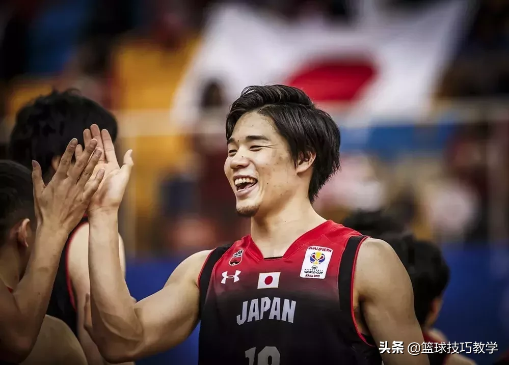 日本打nba有哪些人（正式签下了，我酸了，日本有三个NBA球员了啊）