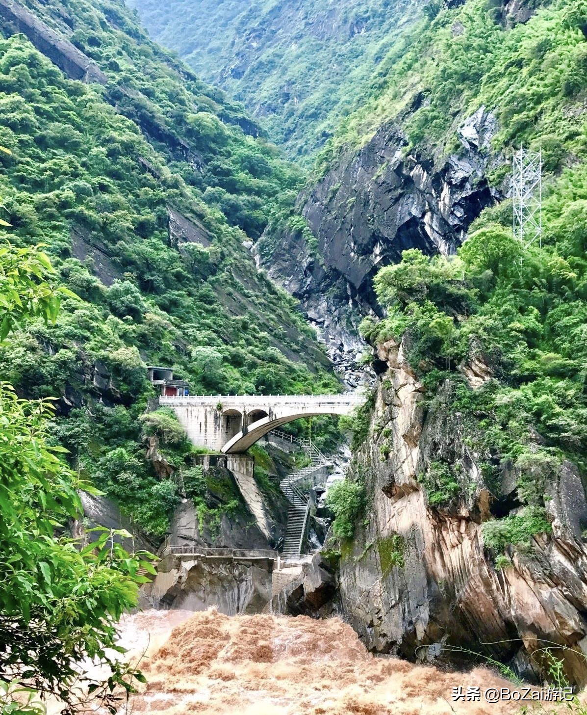 适合云南旅游的地方（到云南旅游不能错过的10大景点）