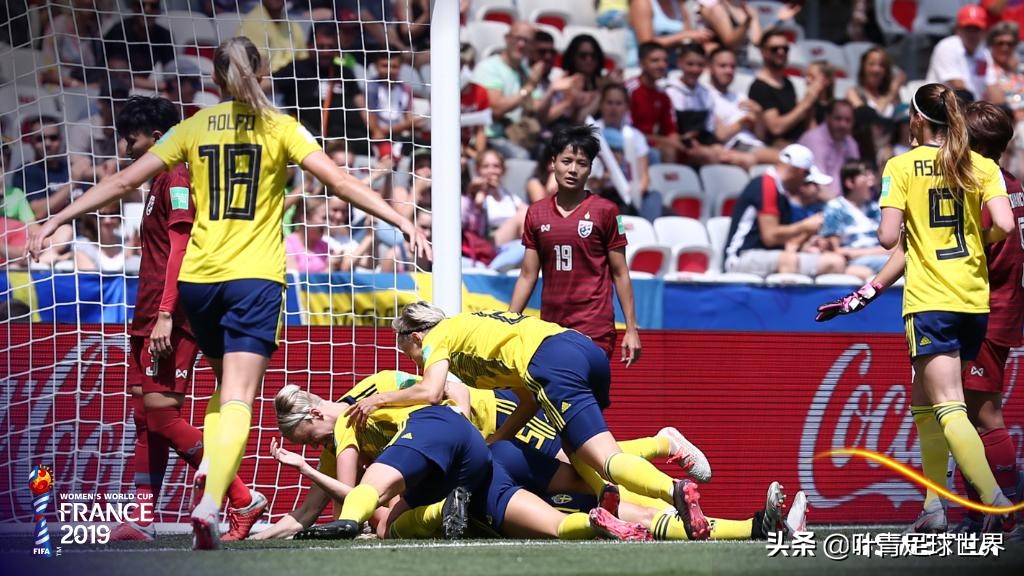 2019法国女足世界杯联赛(5-1狂胜！女足世界杯第7支出线球队诞生，输球一方喜极而泣)