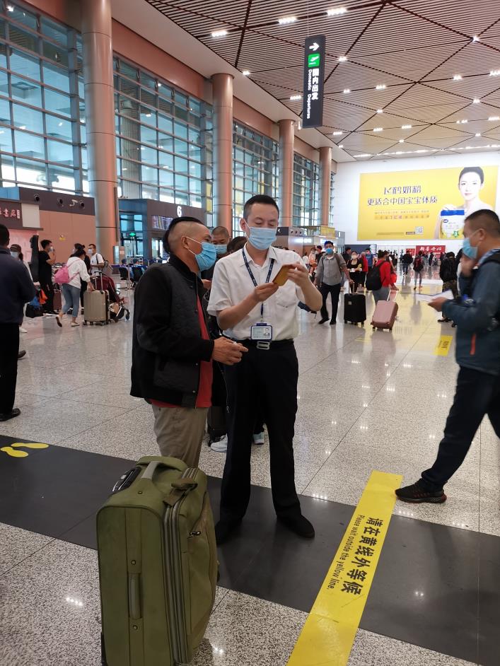 96368(受台风“美莎克”影响 黑龙江哈尔滨机场取消航班103架次)