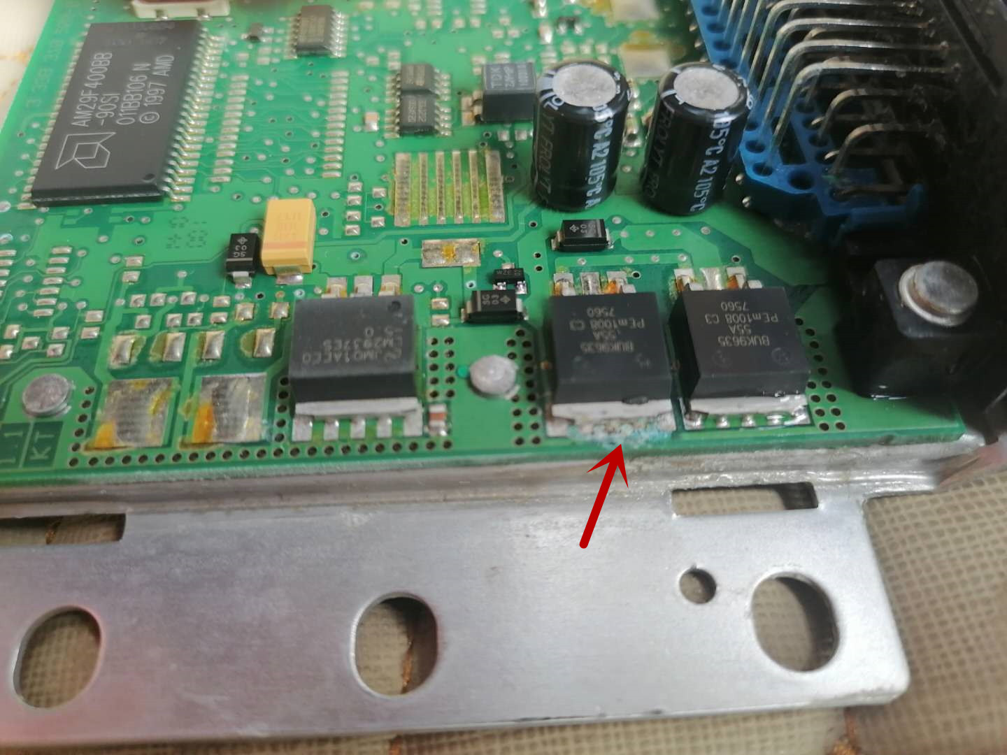 帕萨特领驭P-R-N-D挂挡冲击顿挫，发动机前后摇晃抬头，胖哥检查