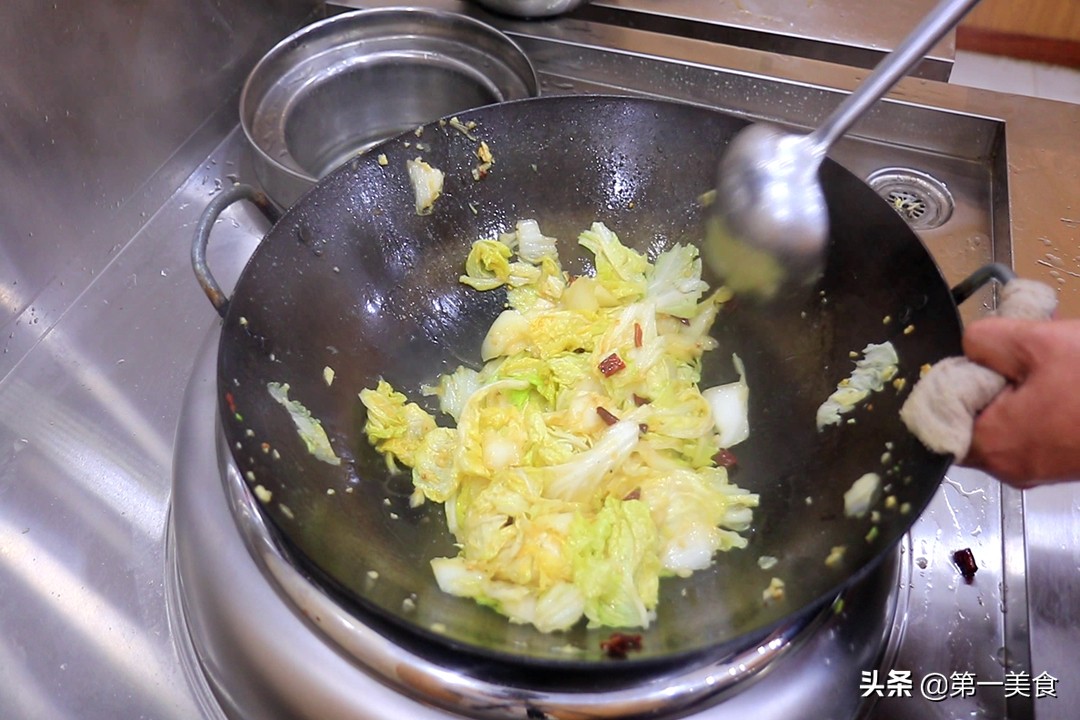 白菜怎么炒最好吃,白菜怎么炒最好吃简单