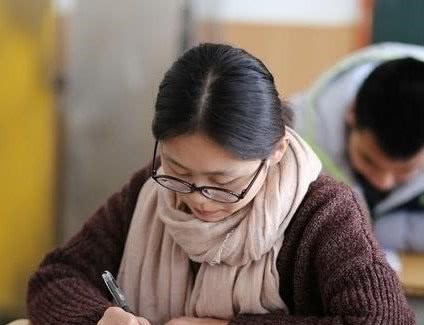 考研“必选名校”定律需打破，3所双非院校适合考研，性价比极高