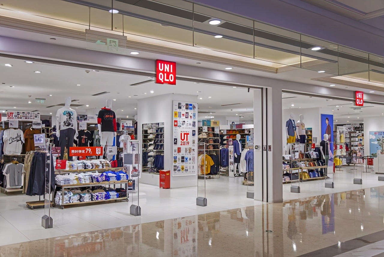 我不知道什么时候,在复杂的城市中,有三家服装店是必要的:h&m,优衣库