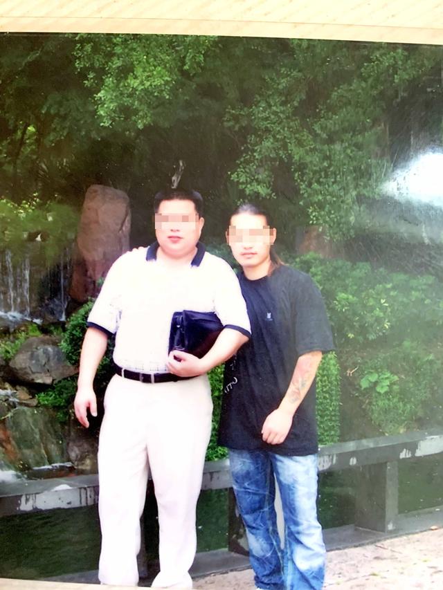 阜阳男子看守所死亡410天未安葬，家属欲追责提起国家赔偿：阜南县看守所“延误救治”