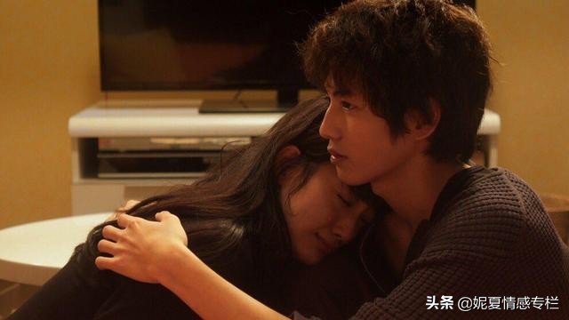 夫妻关系的最高境界，不是睁一只眼闭一只眼，而是四个字