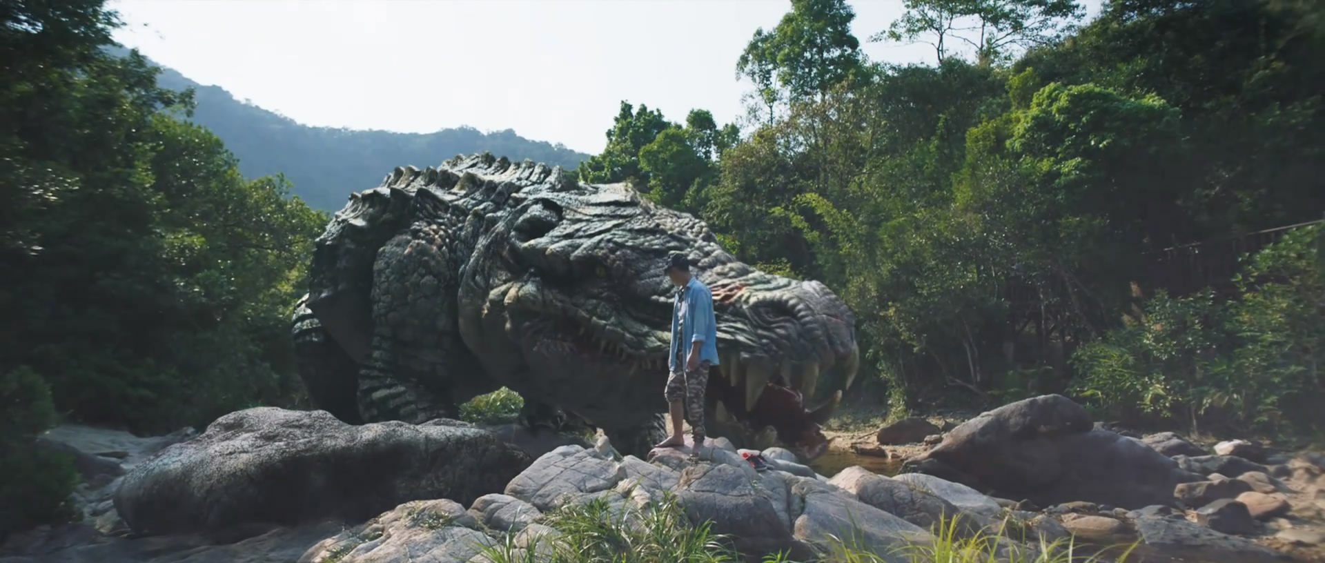 「巨鳄岛」网络电影也有亮点，面对生与死，人性最真实的刻画