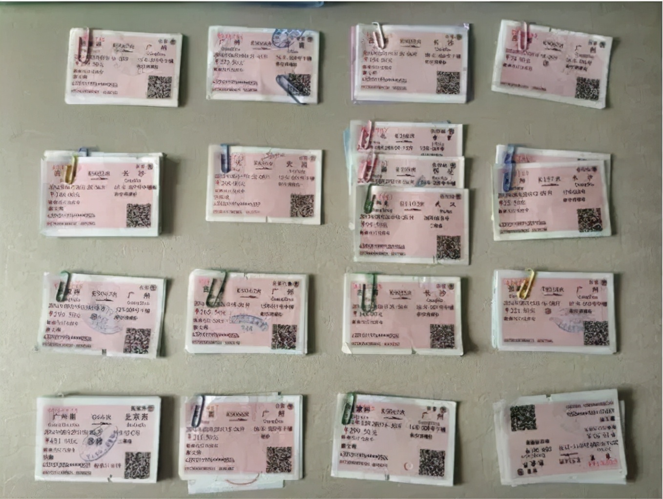 肖赛决赛圈唯一中国选手饶灏，师出星海，父母卖水果供他学琴