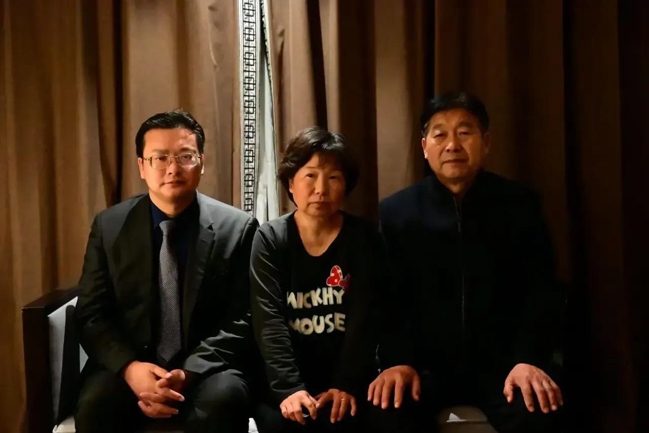 熊磊连发文解释许敏哥哥的录音，还牵连周律师，网友：熊磊快还钱