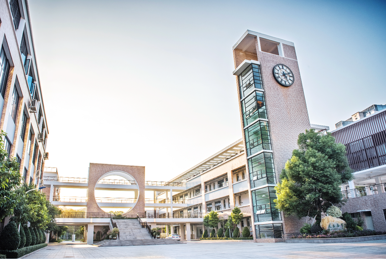 美好校园 最美风景是文明——龙岗区外国语学校创建全国文明校园纪实