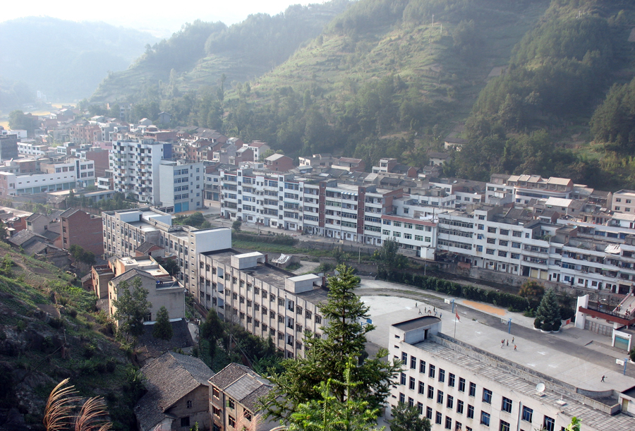 重慶奉節一個大鎮,與湖北利川接壤,擁有石筍河風景區