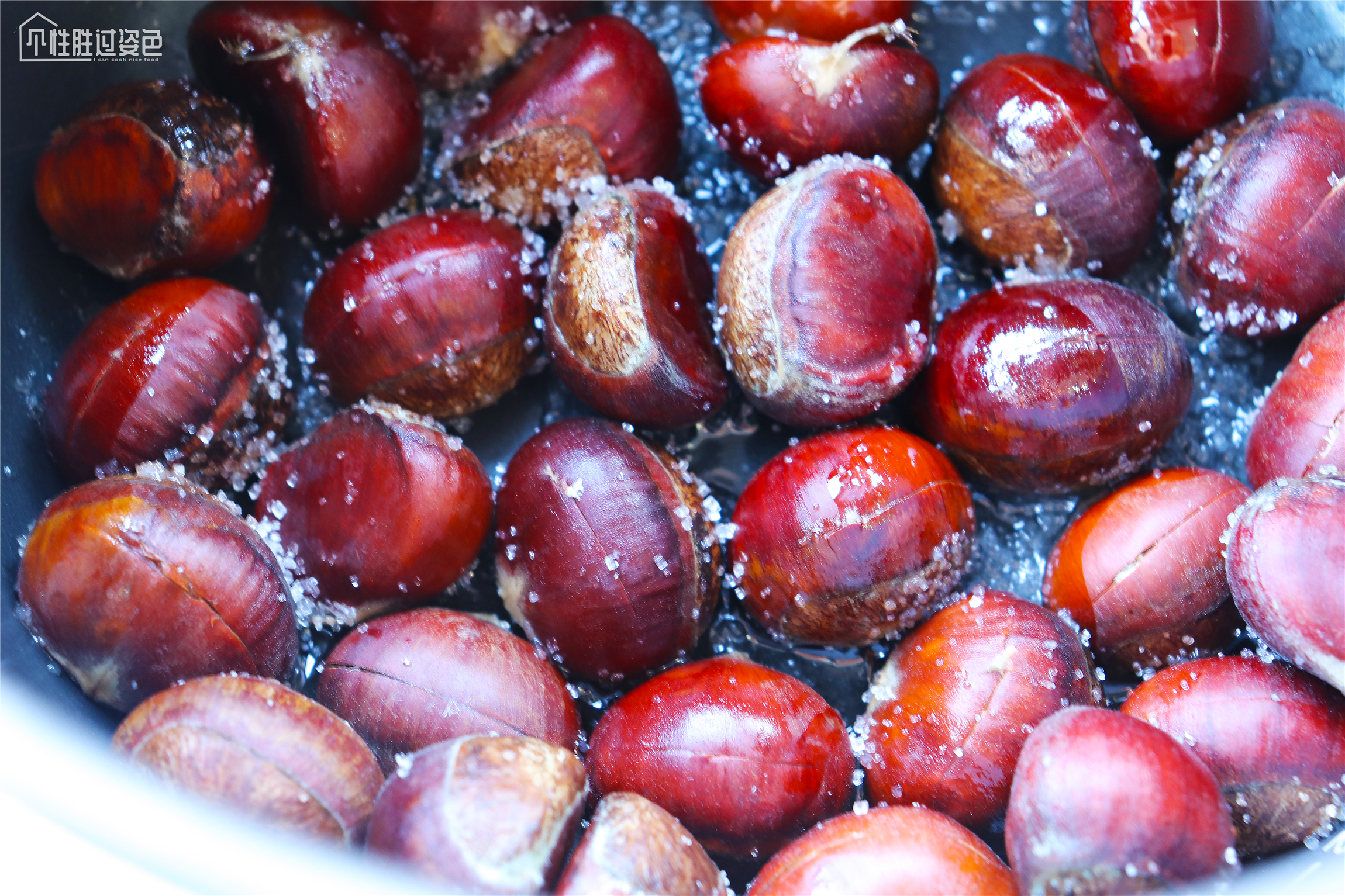 解锁电饭锅新技能，用它来做糖炒栗子，个个开口，香甜好吃