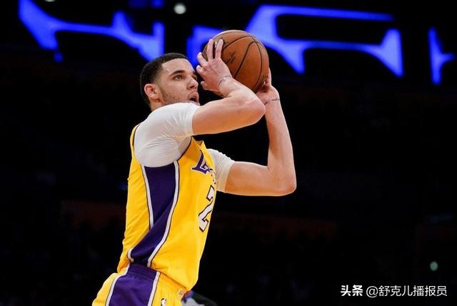 为什么nba奇葩投篮（NBA历史十大奇葩投篮动作：马里昂马丁榜上有名，榜首无悬念）