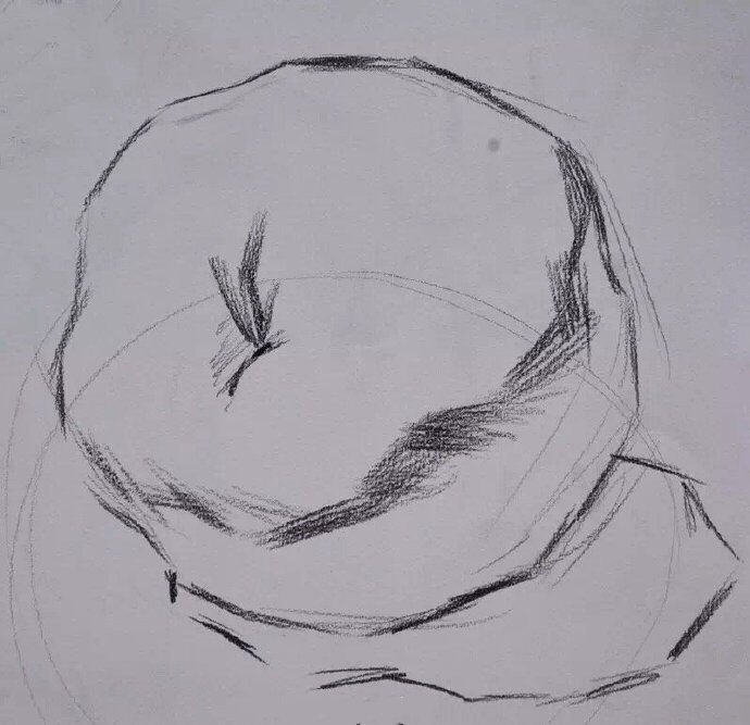 深度：基础美术生的“硬伤”，素描苹果应该怎样画才好看？