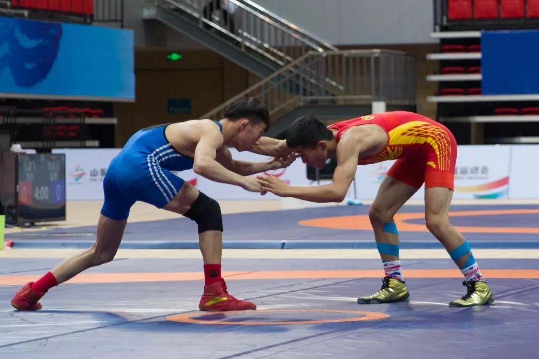 全运会摔跤黑哨后续(全运会自由式摔跤黑哨引发运动员和教练不满,你们