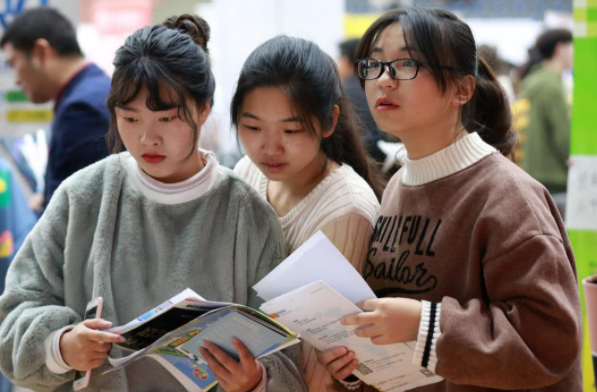 考研党的坏消息，多所学校宣布将不提供宿舍，考研成本又增加了