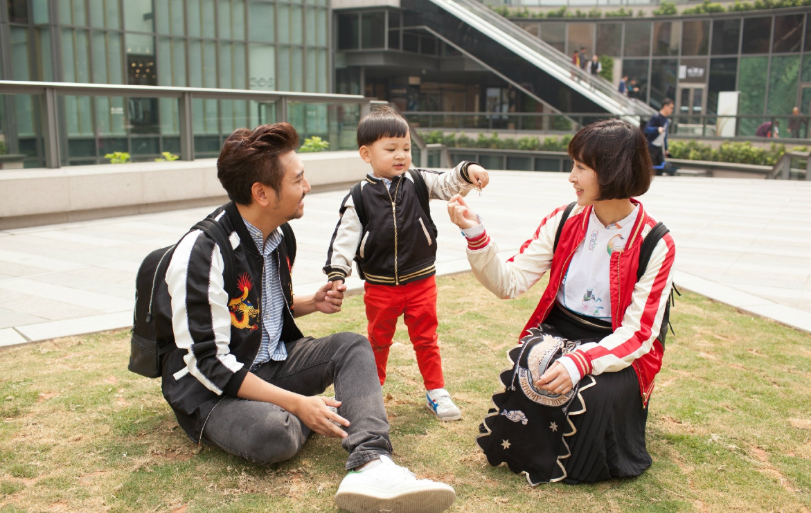 小学生写的请假条水平有多高？大学生看了自愧不如，老师不忍拒绝