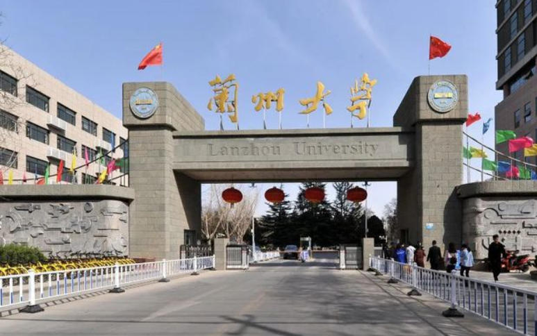 国内985高校排名大洗牌，清北稳居榜首并驾齐驱，浙大表现亮眼