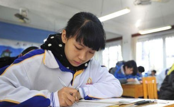 中考后才知道，私立中学和公立中学区别这么大，过来人有话说