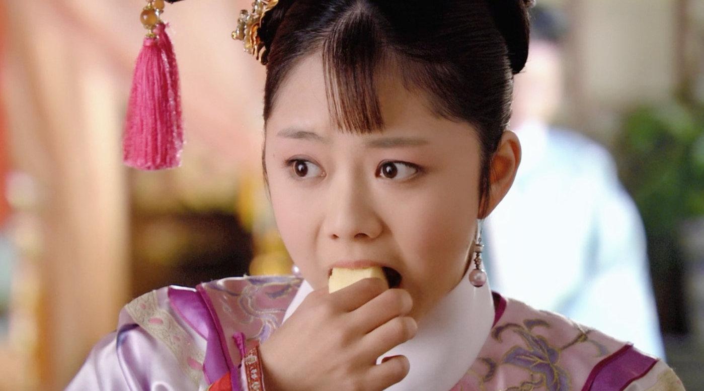 甄嬛传里的龙套演员,颂芝年轻时好清纯,妙音娘子真是酱油专业户