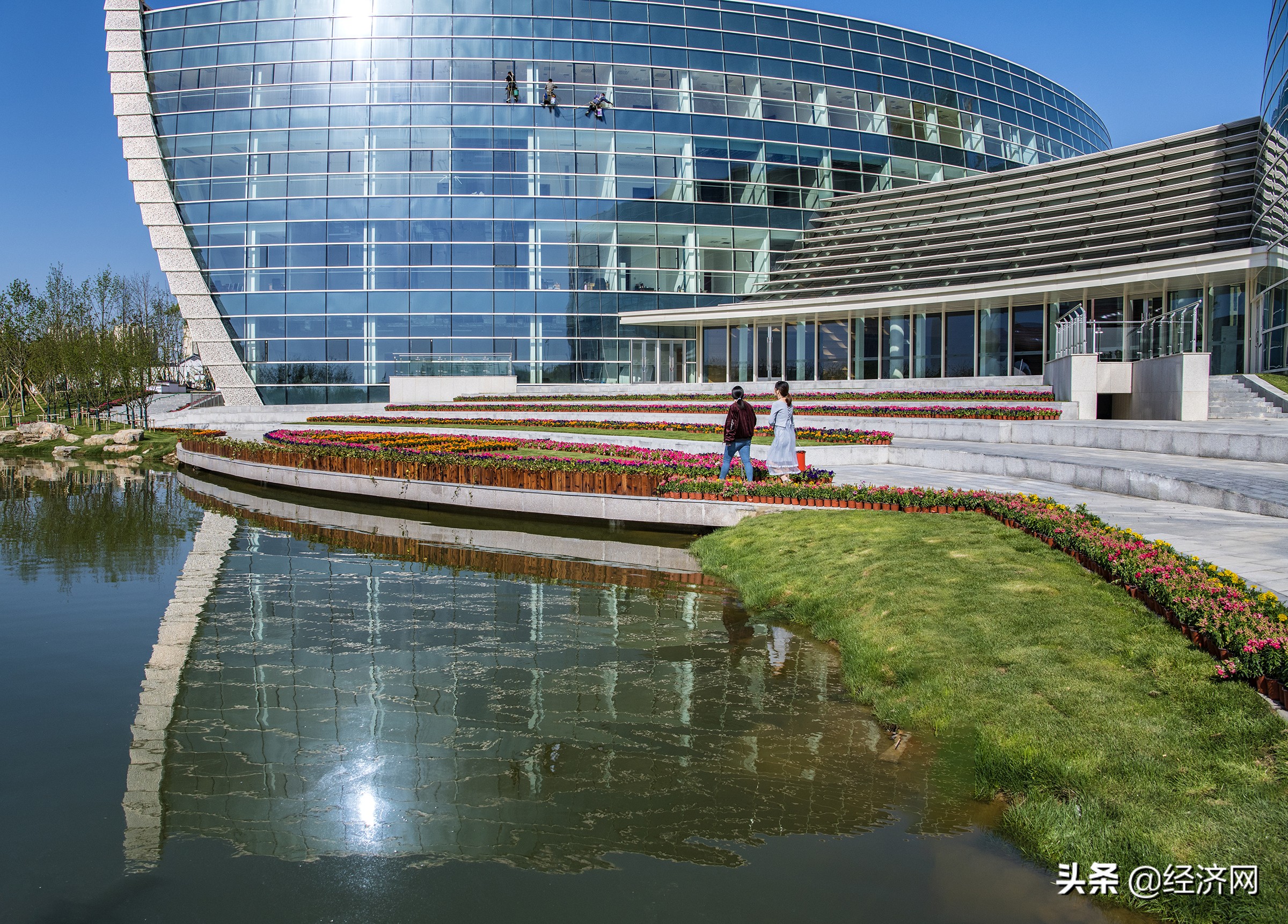 中国经济发展成就丨百年沧桑迎巨变 千秋伟业启新程